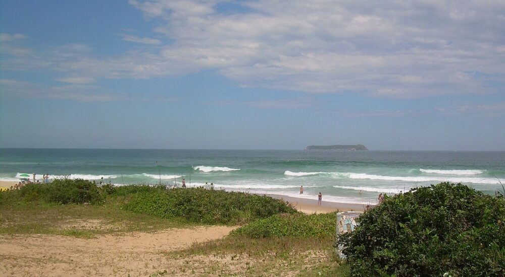 O litoral por outro ângulo: praias e passeios que valorizam a natureza
