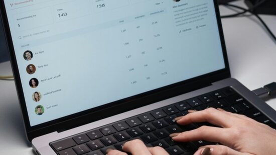 Segurança digital: cuidados antes de clicar em uma oferta nas redes sociais