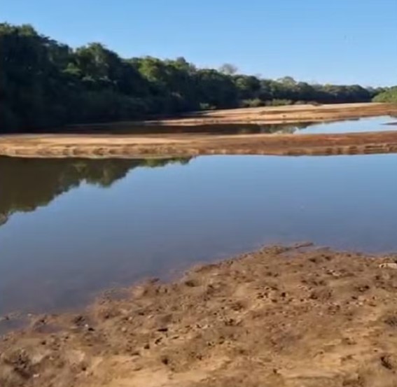 autorizacao-para-captacao-de-agua-do-rio-formoso-e-suspensa-pela-justica;-multas-ultrapassam-r$-2,7-milhoes