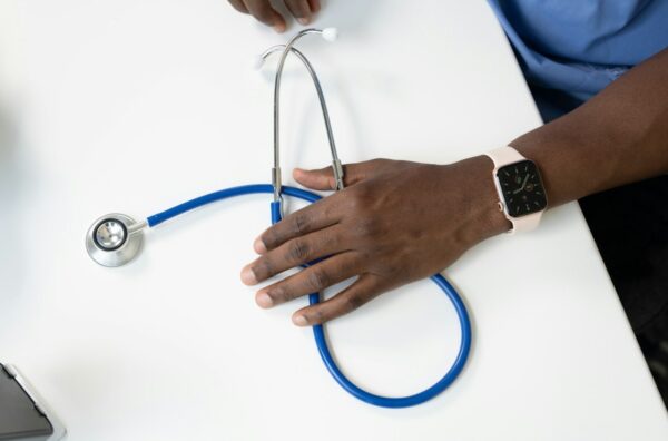 Casos de câncer de próstata crescem 23% e reforçam alerta para exames